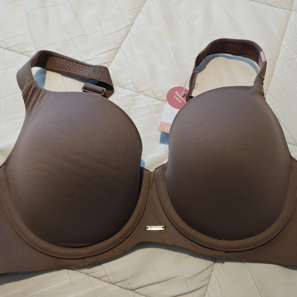 Cacique Other - Cacique Taupe T-Shirt Bra with Adjustable Straps 38C
